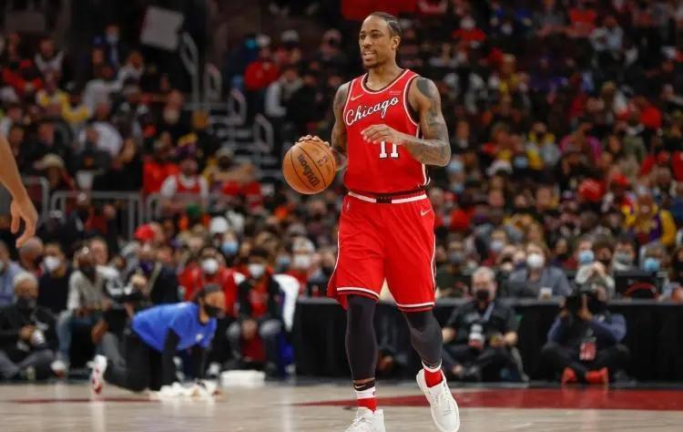 小牛胜公牛,德罗赞22+11表现出色的简单介绍 小牛胜公牛,德罗赞22+11表现出色的简单介绍