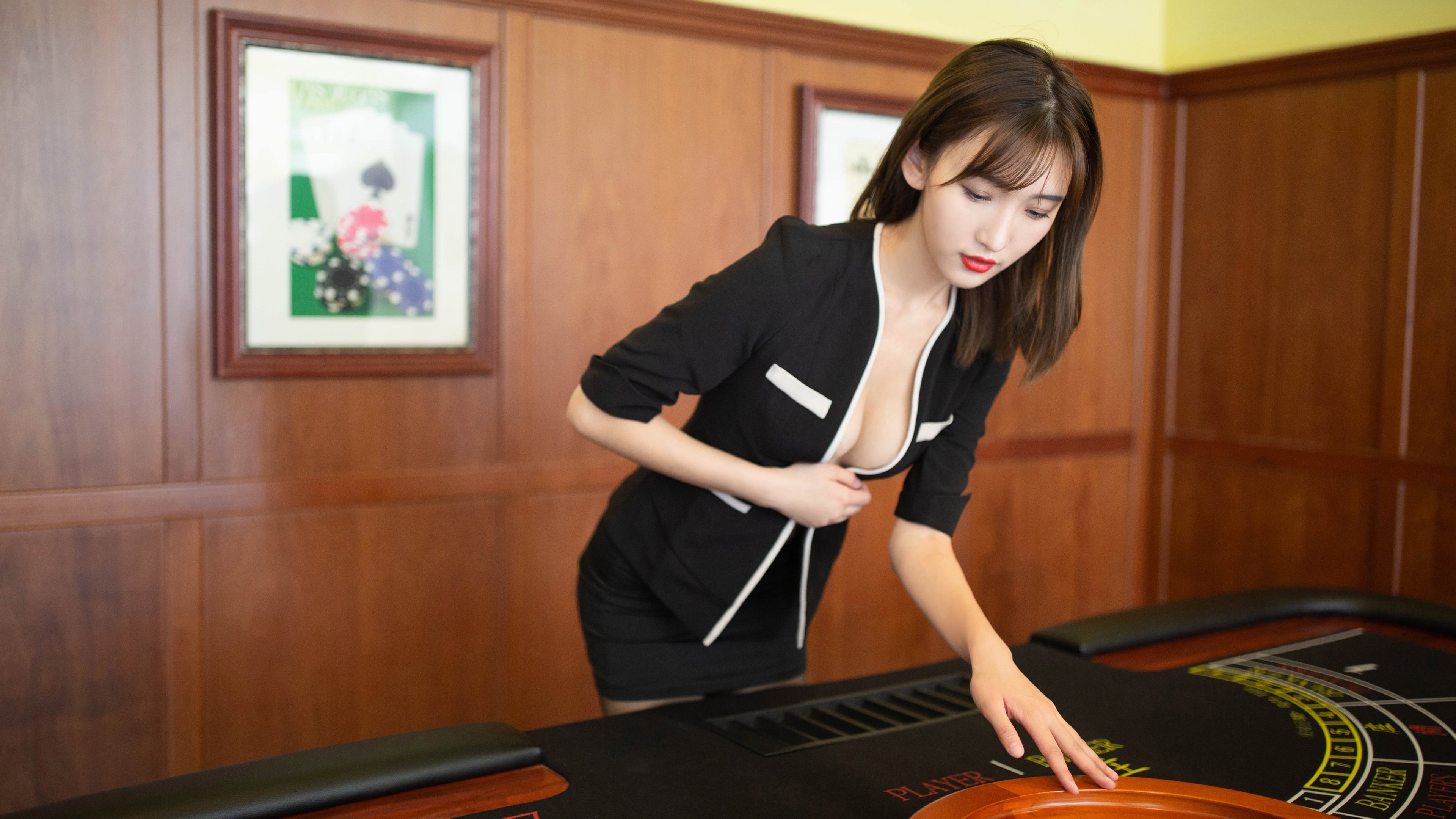 赛道与球场的双重掌控者