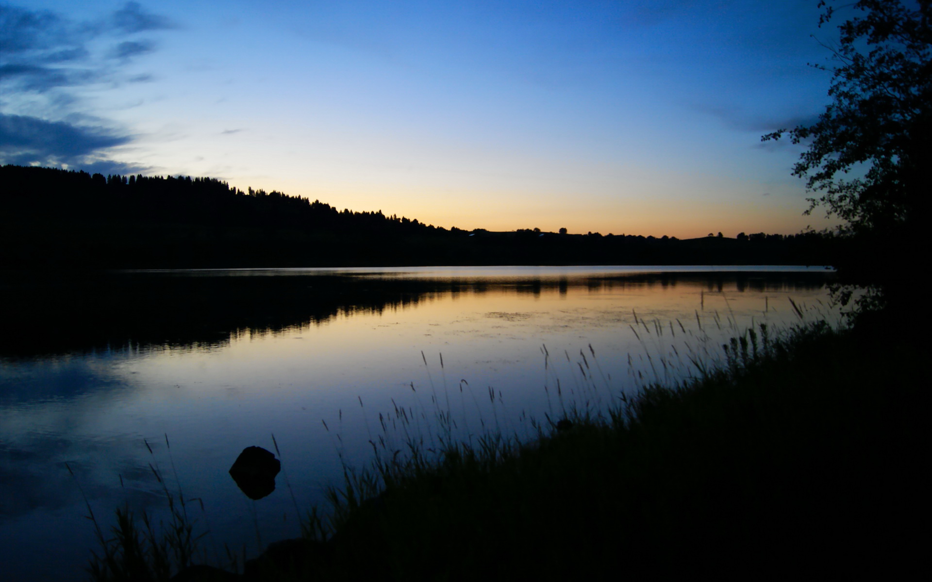 虚构赛场,当拉齐奥遇上几内亚,阿克在不对等中书写杀手本色